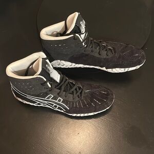 Asics Black and White Aggressor Wrestling Shoes